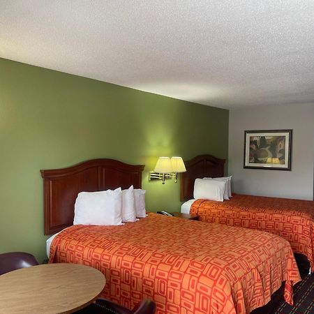 Loyalty Inn Hawkinsville Bagian luar foto
