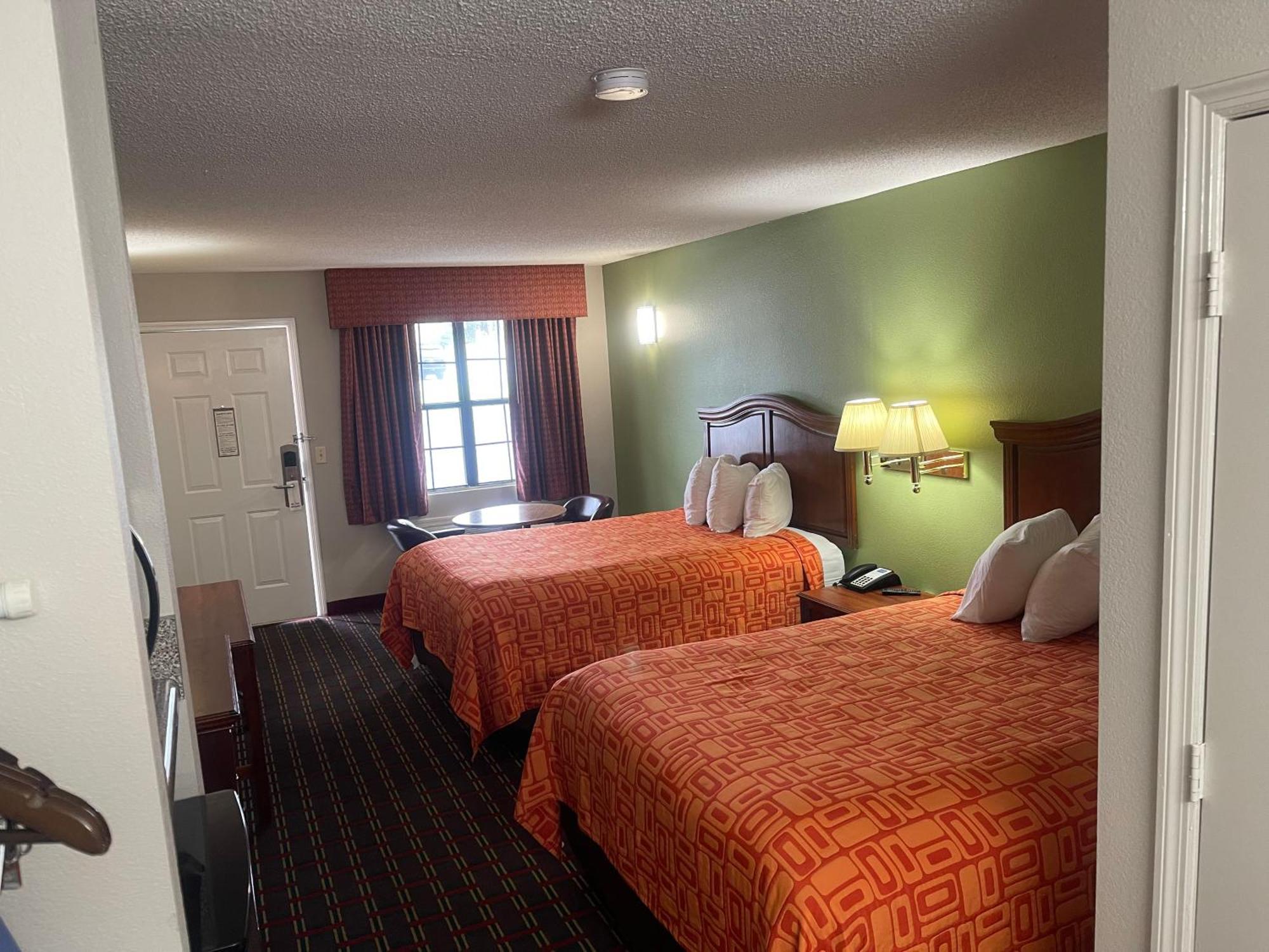 Loyalty Inn Hawkinsville Bagian luar foto