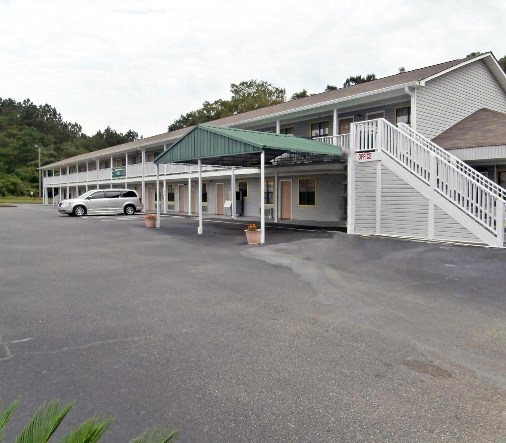 Loyalty Inn Hawkinsville Bagian luar foto