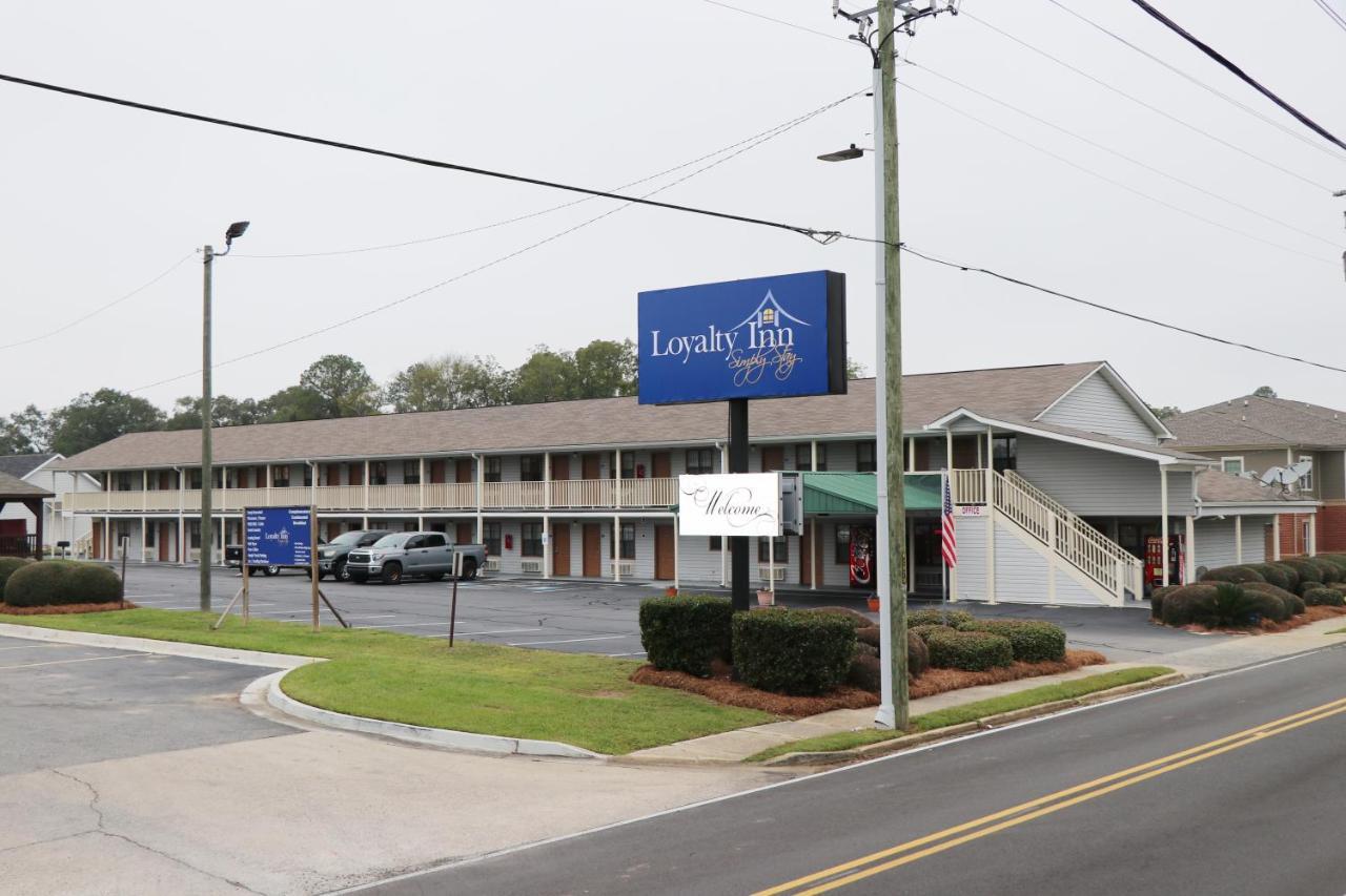 Loyalty Inn Hawkinsville Bagian luar foto